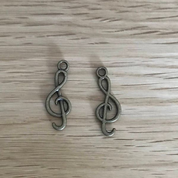 Treble Clef Musical Note Bronze Tone Charms