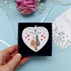 Souvenir personnalisé en forme de coeur de mariage de chat | Décoration en céramique pour couple de chats | Cadeau personnalisé en céramique pour mariage