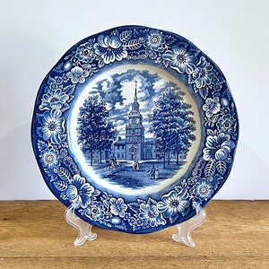 Liberty Blue Staffordshire China Dinner Plate Blue and White Ironstone Floral Rim Historic Colonial Scene In Center Made in England