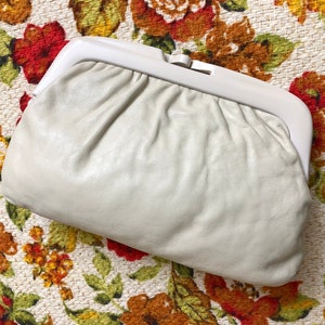 Vintage Off-White Genuine Leather Clutch Purse, Ivory/Eggshell/Cream Beige, Winter White Clutch in Excellent Condition Italian Leather image 1