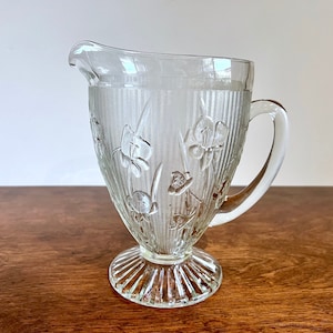 Vintage Jeannette Glass Iris Clear Footed Glass Pitcher Ribbed Depression Glass Iris Flower Design Large 56oz Pitcher/Jug Made in USA