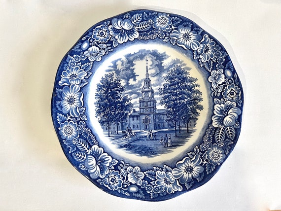 Liberty Blue Staffordshire Dinner Plate: Colonial Historic Scene