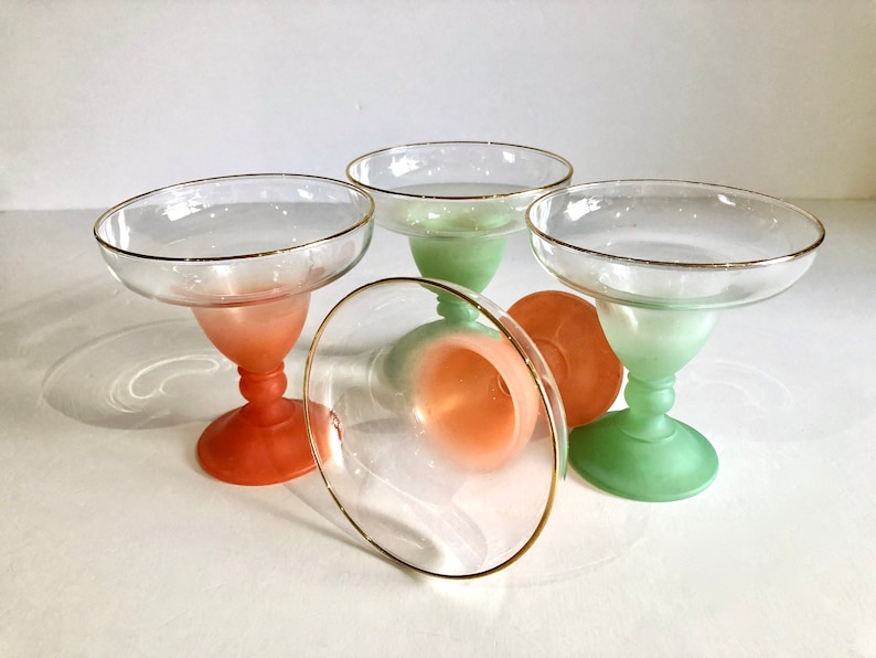 Vintage Blendo Margarita Lunettes Set de Quatre Verres Vert Dépoli et Orange Barware Rétro Milieu du Siècle Verrerie Colorée Moderne image 3