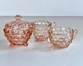 ピンクのディプレッショングラス クリーマー、シュガーボウル