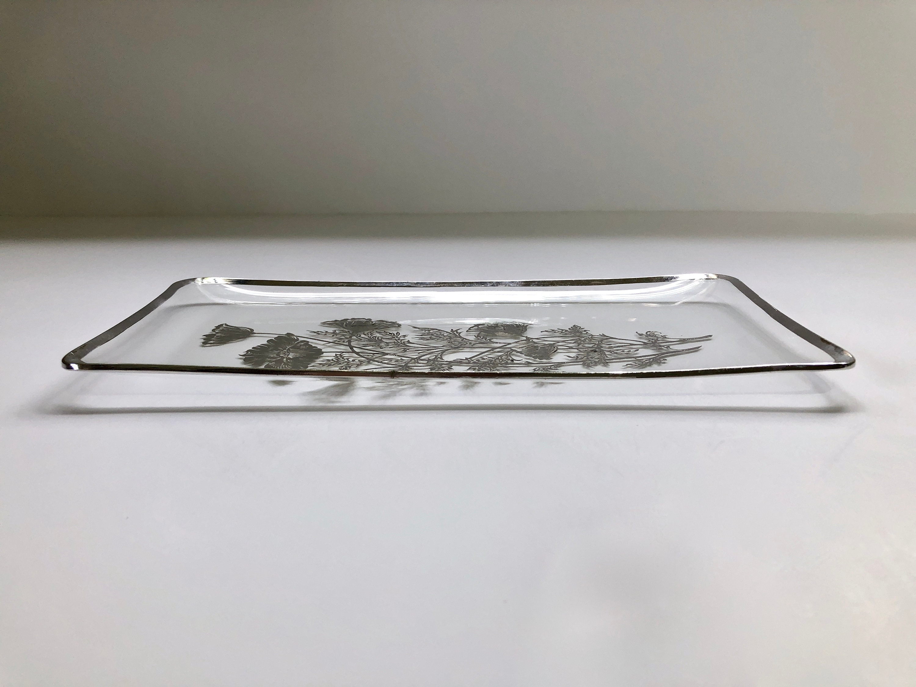 楽天市場】シルバーフレーム ガラスワゴンテーブル【ART OF