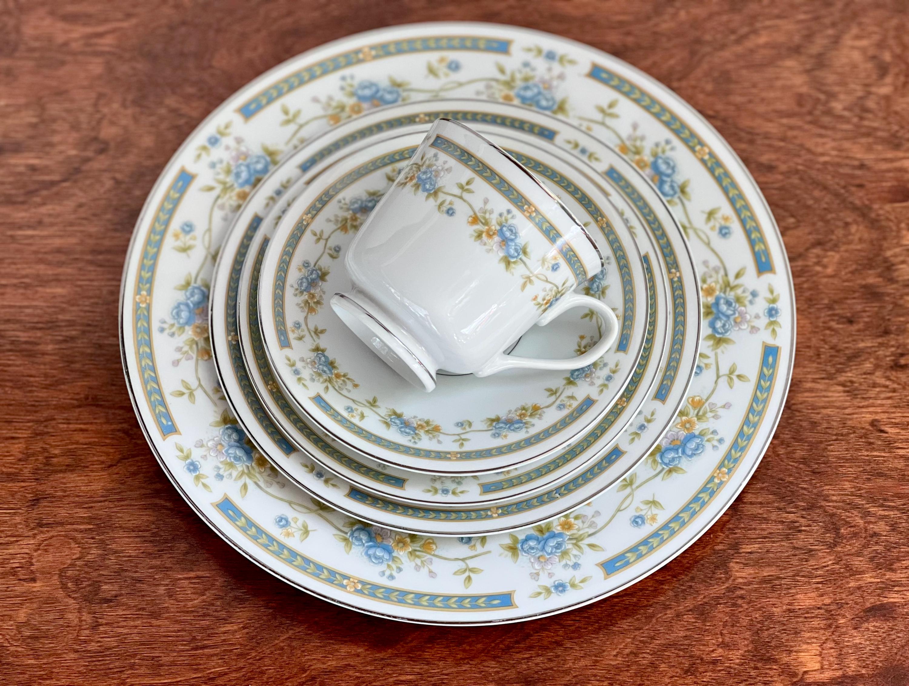 コリンシアン　セレクト500 セスク・ファブレガス　リュングベリ　4体セット Four Crown China Dinnerware Set 