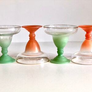 Vintage Blendo Margarita Lunettes Set de Quatre Verres Vert Dépoli et Orange Barware Rétro Milieu du Siècle Verrerie Colorée Moderne image 4