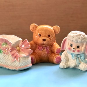 Vintage Baby Bootie, Teddybär und Baby Lamm Pflanzer Retro Baby-Dusche/Baby Zimmer Dekor Sammler glasiert Keramik Pflanzer