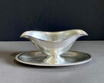 Vintage Silver Plated Gravy Boat with Attached Under Plate Silver Plated Serving Dish