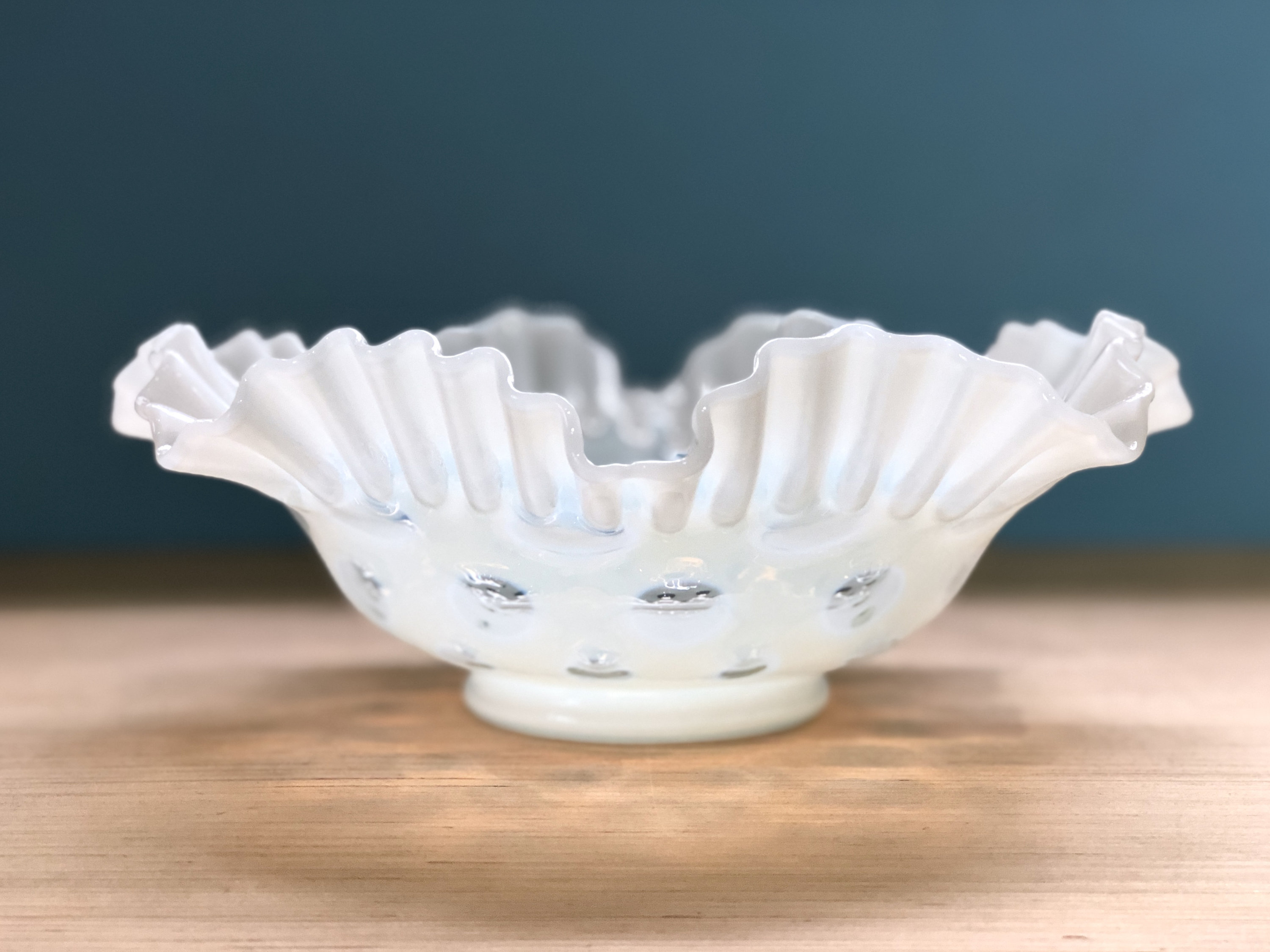 フェントン　スワール　フレンチオパルセント　ラージフリルボウル　お値下げ中 Fenton フェントン ガラス ブルー フリル ボウル 鉢 深皿 #190814