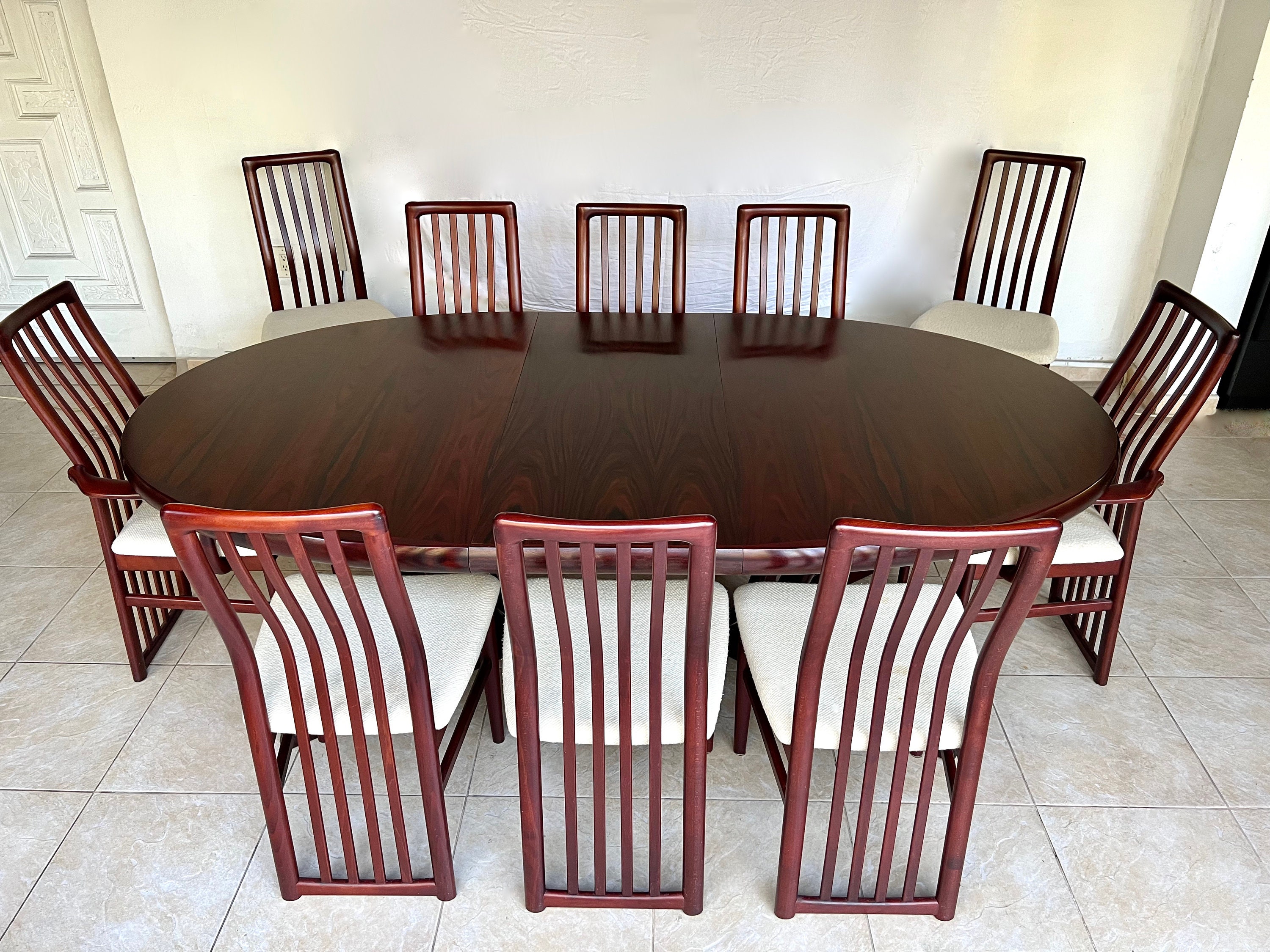 OWN-S DINING TABLE（オウンS ダイニングテーブル） - ACTUS