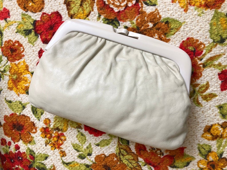 Vintage Off-White Genuine Leather Clutch Purse, Ivory/Eggshell/Cream Beige, Winter White Clutch in Excellent Condition Italian Leather image 1