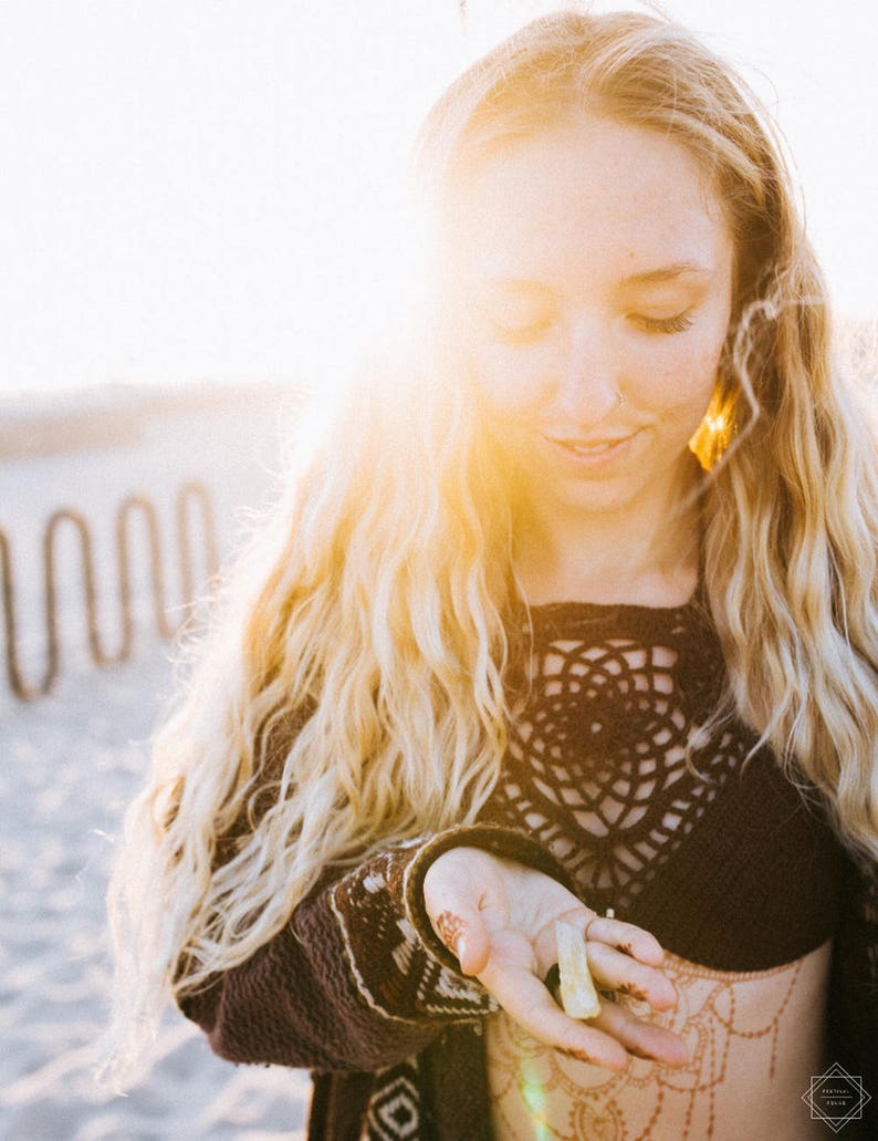 Dreamcatcher Summer Crochet Top Pattern, Crochet Halter Top, Music Festival, Crochet Crop Top Pattern, Beach Bikini Top, Crochet Yoga Top