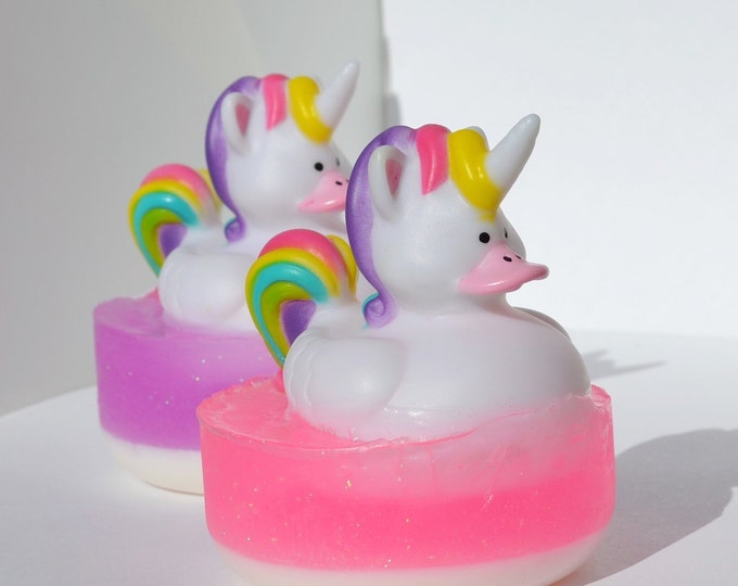 Unicorn Gift, UNICORN SOAP, Gifts for Toddlers, Unicorn Soap with Bath Toy, Cute Magical Soap, Unicorn Party Favors, Gifts for Little Girls