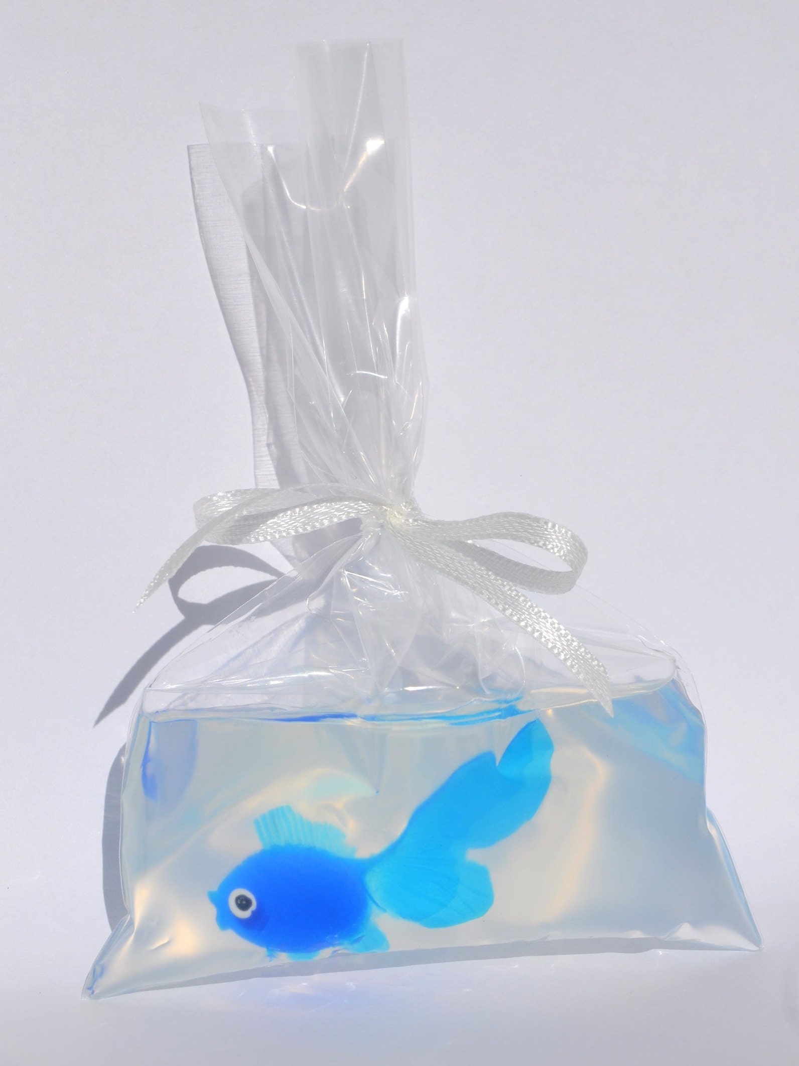 Fish in a bag soap favors, kids party favors, fish favors, kids soap, baby  shower soap favors, birthday party favors, under the sea favors
