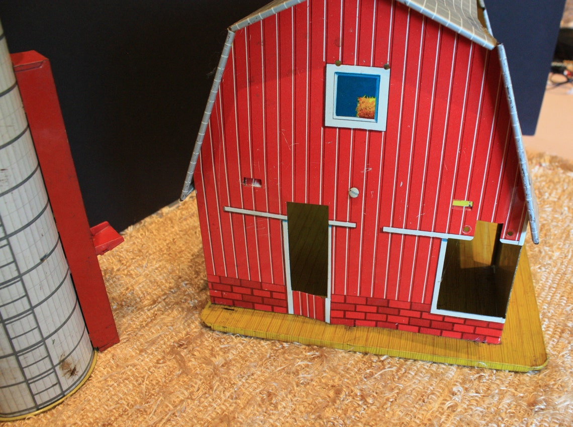 SALE Vintage Toy Barn and Silo Tin Litho 1950's and Etsy