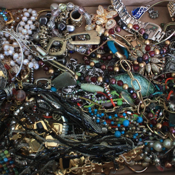 SALE!!! Broken Jewelry Lot Junk Jewelry Lot Vintage and Modern 1 LB Bag Mixed Costume Beads Rhinestones Crafting