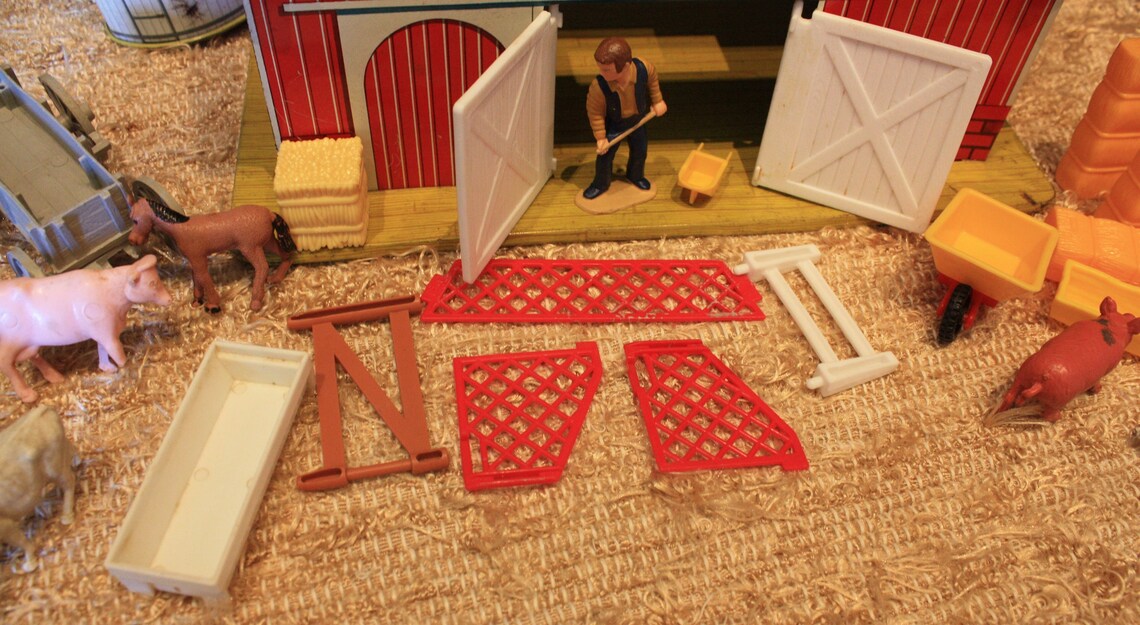 SALE Vintage Toy Barn and Silo Tin Litho 1950's and Etsy