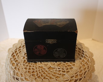 Vintage Black Lacquer Wood Playing Card Storage Box Made in Japan