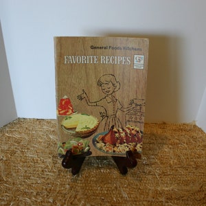 General Foods Kitchens Favorite Recipes Cookbook Copyright 1962 Softcover Vintage