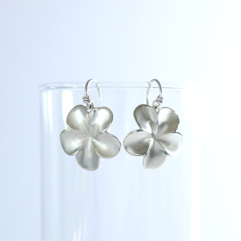 Boucles pendants d'oreilles Fleur L 5 pétales Création en argent 925 CARARA image 1