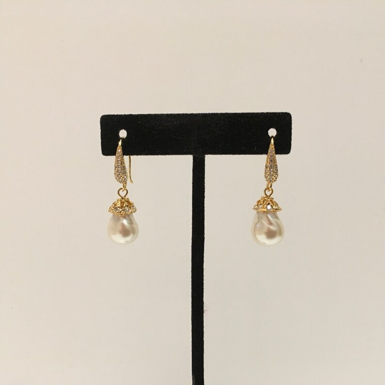gift for mom Downton Abbey Great Gatsby Wedding and bridal Art Deco rhinestone and pearl earrings Vintage Baroque Pearl dangle earrings