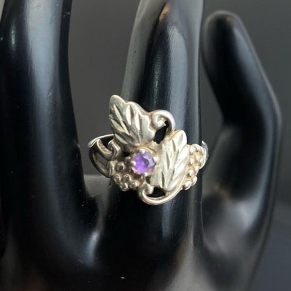 Vintage Amethyst Sterling Silver Ring Leaves Grapes Theme 925 Silver Ring February Birthstone Purple Gemstone Semi-Precious  Gift Idea