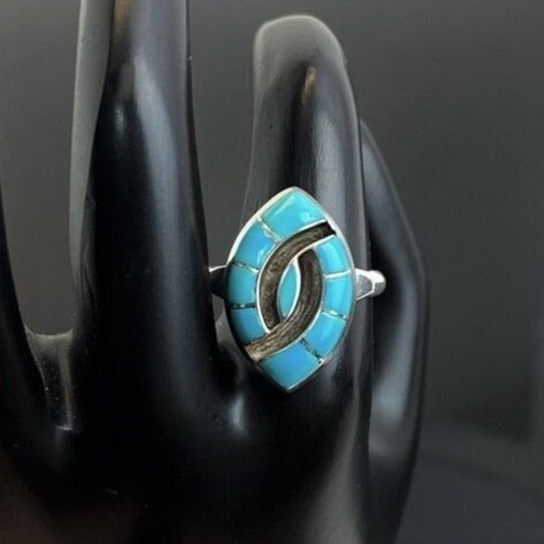 Vintage Zuni Hummingbird Silver Turquoise Ring Native American Symbolism Beautiful Southwestern Design