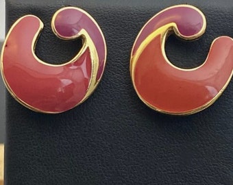 Vintage Trifari Earrings Pierced Posts Gold Tone Enameled Please See Note Below