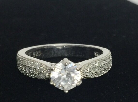 Vintage Round Crystal 925 Silver Ring Round Accen… - image 3