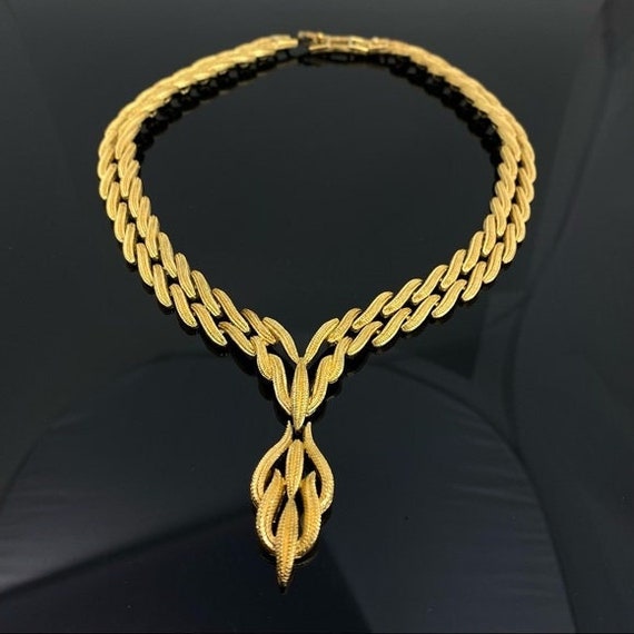 Vintage Monet Necklace Textured Linked Rings Gold… - image 1