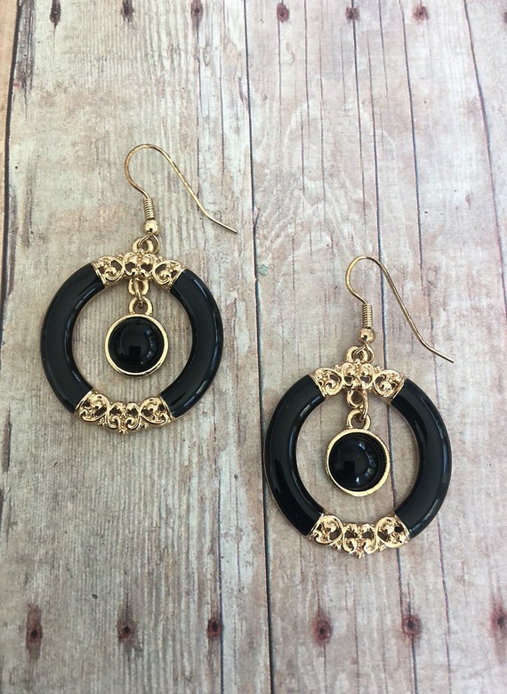 Vintage Black and Gold Tone Earrings Dangling Bla… - image 1