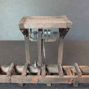 HO scale swing cut off saw kit