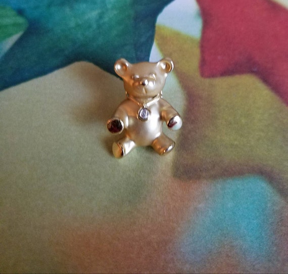 Teddy bear, vintage teddy bear brooch, goldtone.