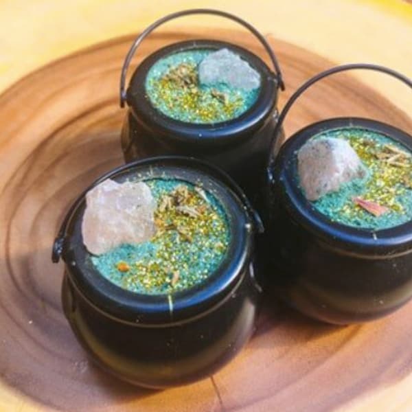 Enchantress Green Cauldron Witch's Vegan Herbal Luxury Bath Bomb