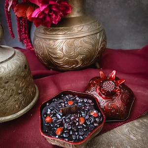 Persephone Candle, Pomegranate Candle, Pomegranate Decor, Persephone Ritual, Persephone and Hades, Crystal Candle, Dark Goddess Ritual