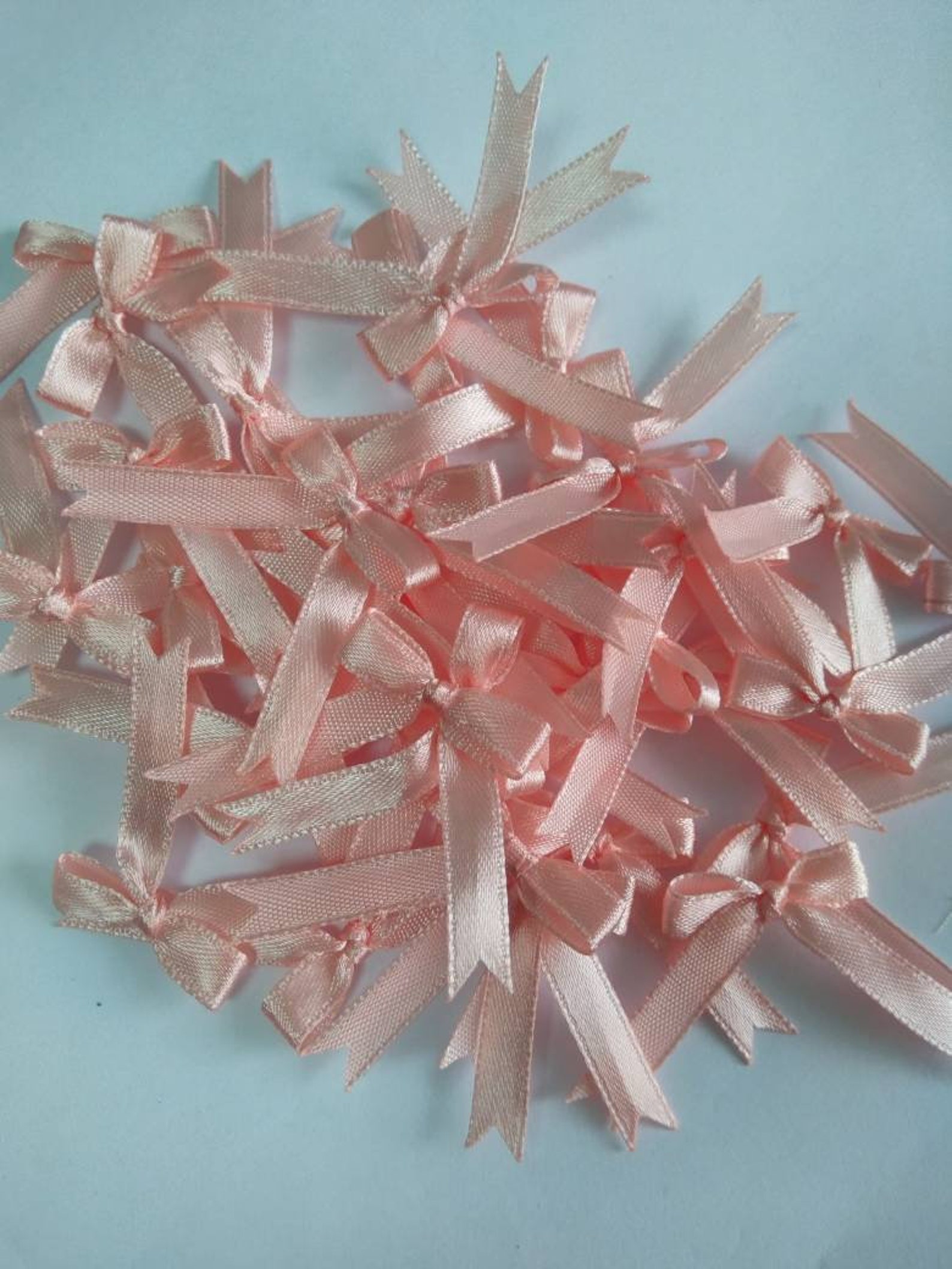 pretied ribbon