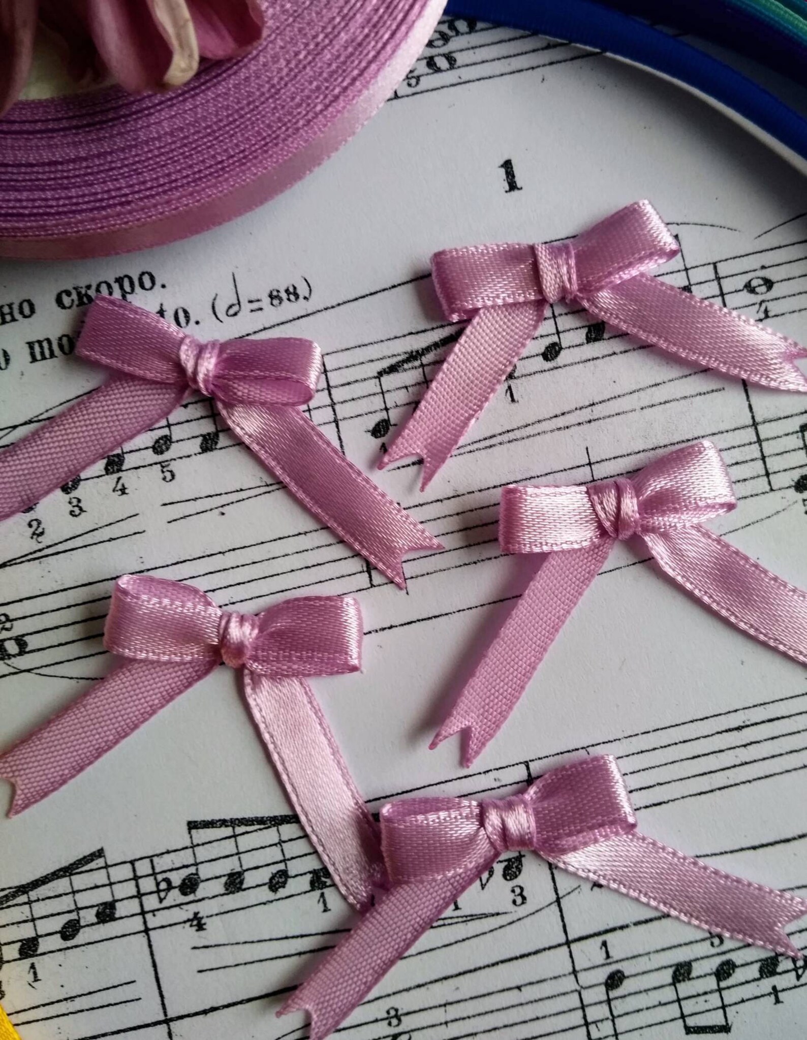 pretied ribbon