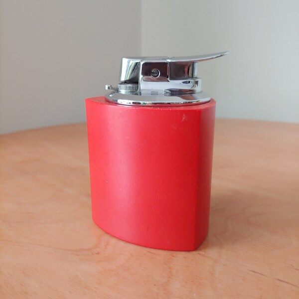 Vintage MCM Ronson Table Lighter