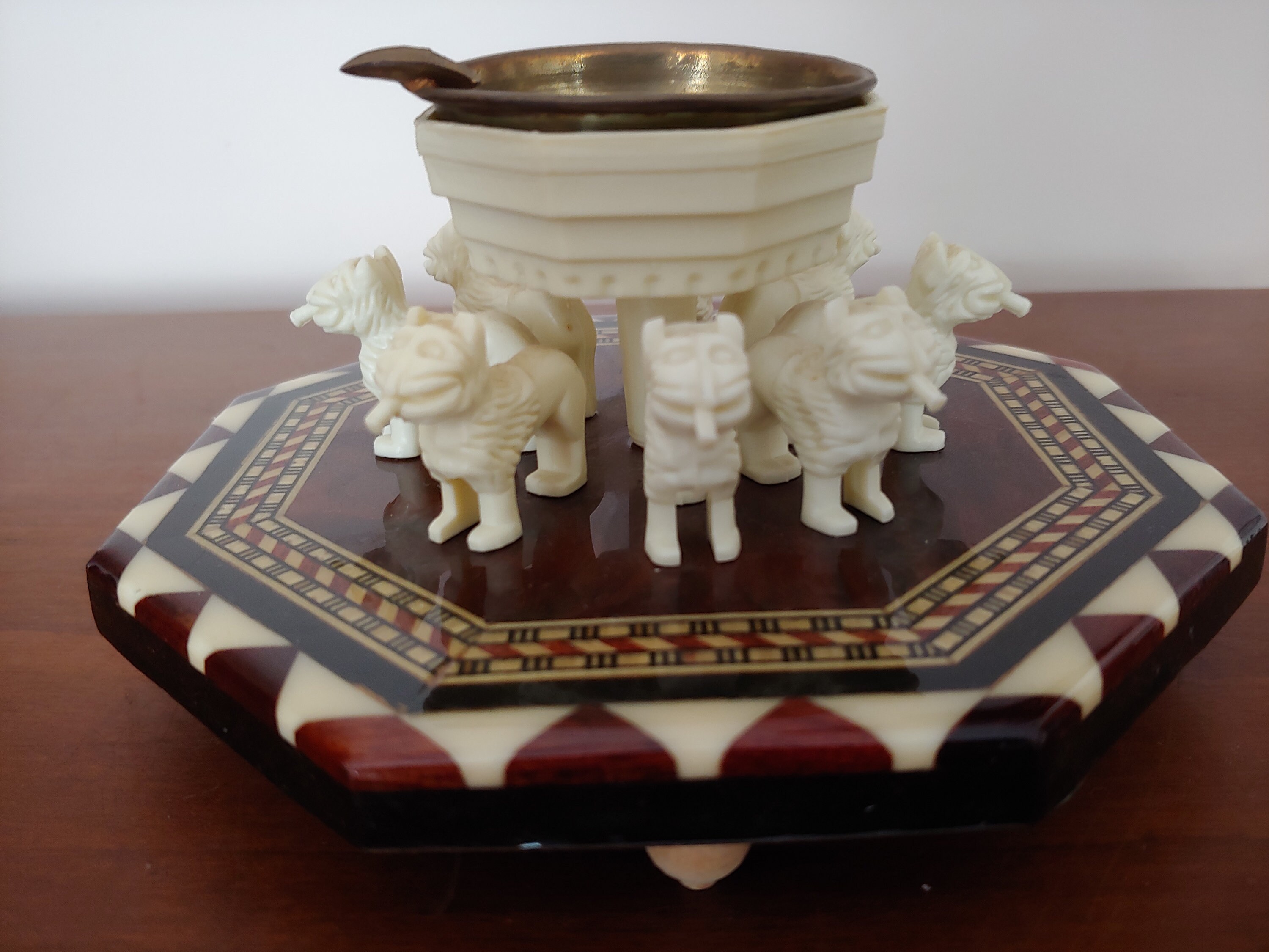 Wood Inlaid Ashtray Made in Granada Spain,handmade ashtray,ancient art