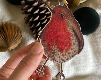 Robin wooden decoration - double sided illustrated garden bird keepsake with symbolism on the back. Perfect for Christmas and Easter trees