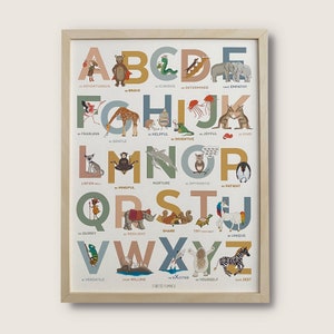 Emotions Alphabet Druck - illustriertes A bis Z von Tieren & positive Emotionen, schöne Naturtöne, skandinavisches Kinderzimmer Poster