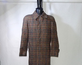 Burberrys' Vintage 80s Excellent Made in England Men's Classic Nova Check wool coat Jacket sheetlad tweed, Tag Size 42 R. Brown/Beige