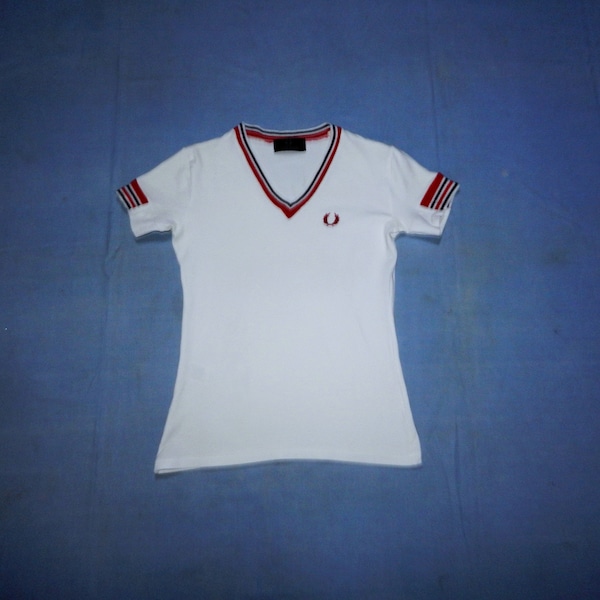 FRED PERRY London Vintage 90s Women's Short Sleeves Made in Italy stretch fit Cotton polo Shirt. Tag Size: XL, white/red