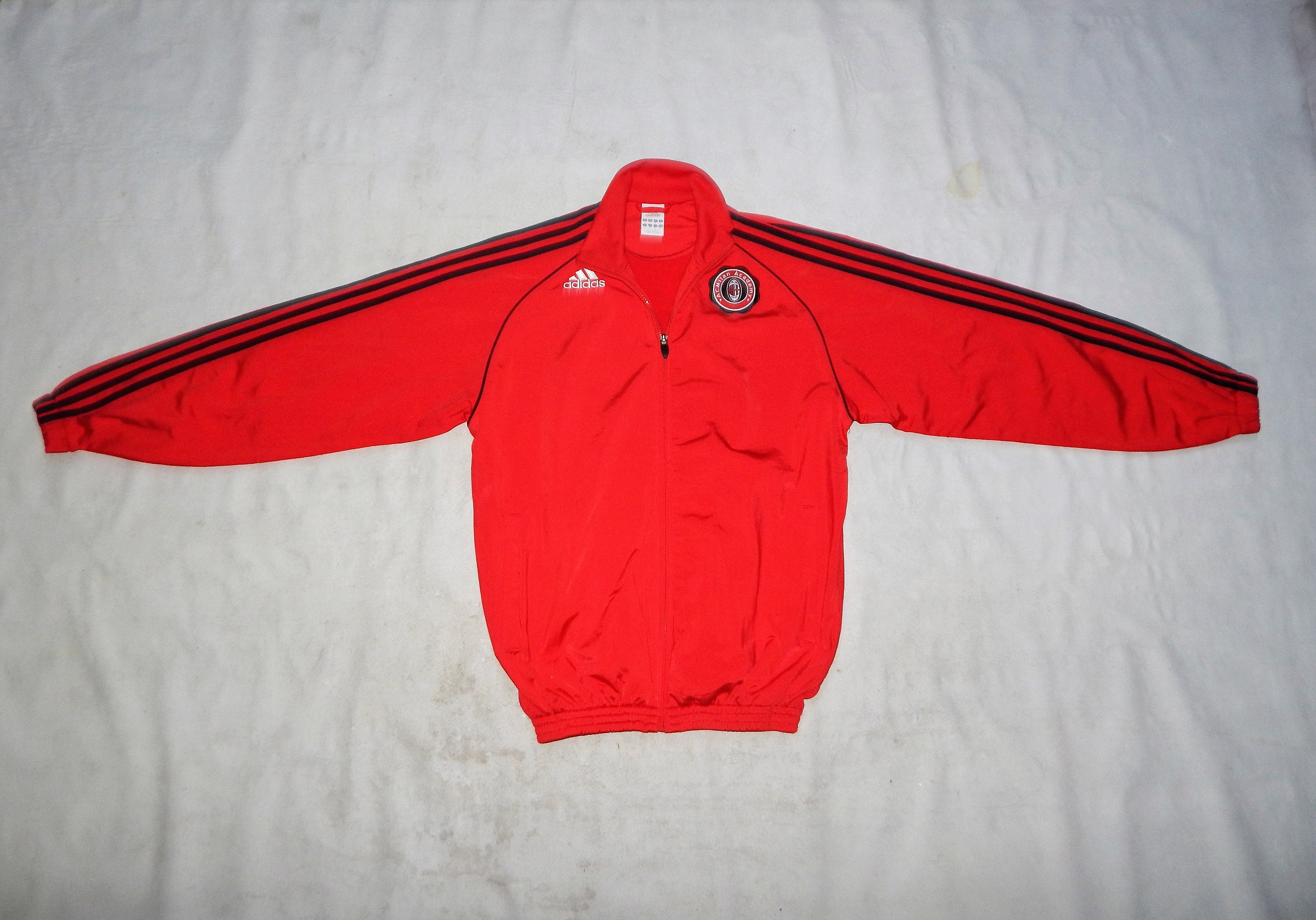 MILAN ACM Adidas Official Uefa Champion League Football Team Tracksuit Top  Jacket , Size D4, Uk S, US-S, -  India