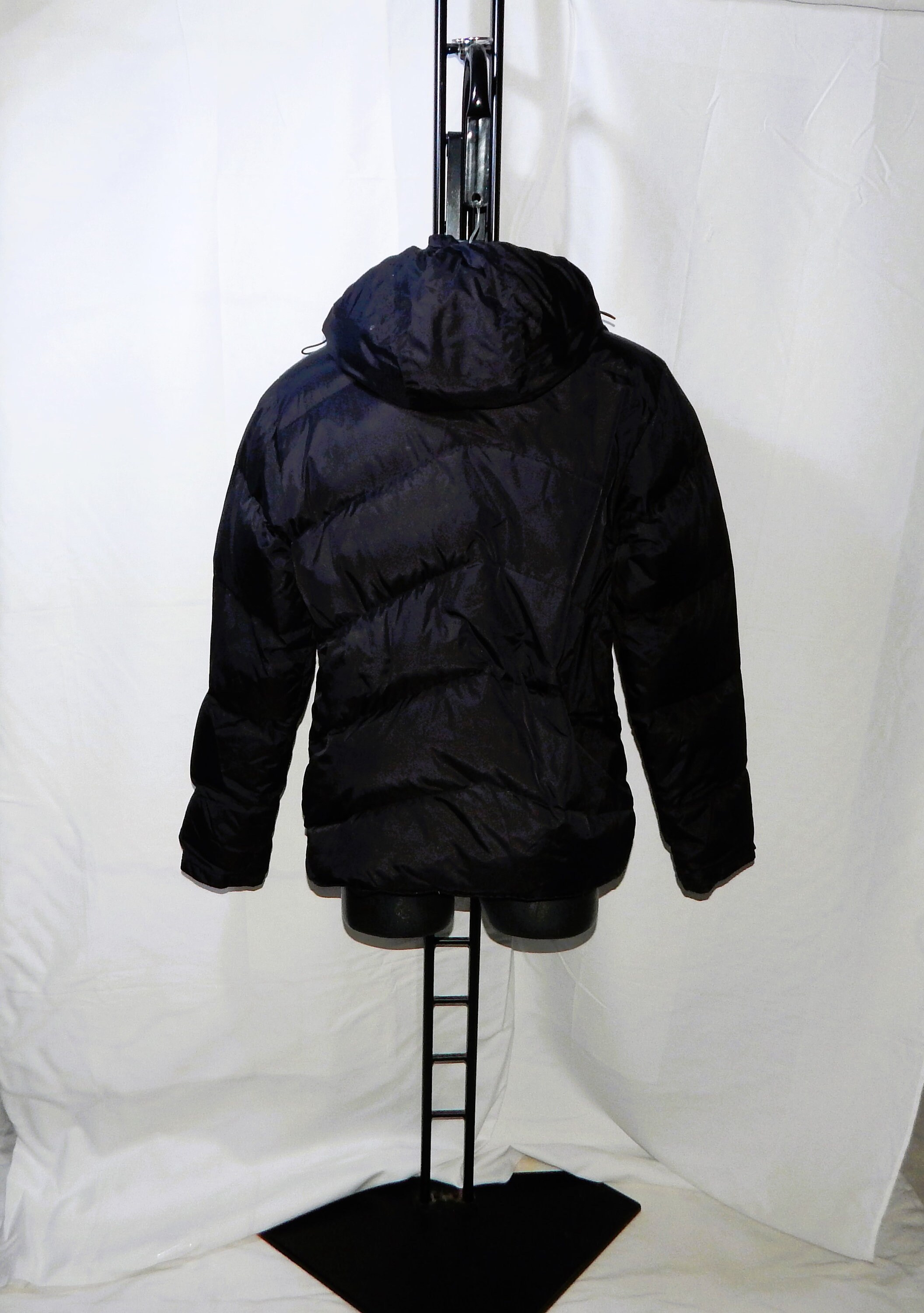 FILA Vintage 90s / 2000s Men's Excellent Down Duck Short Feather