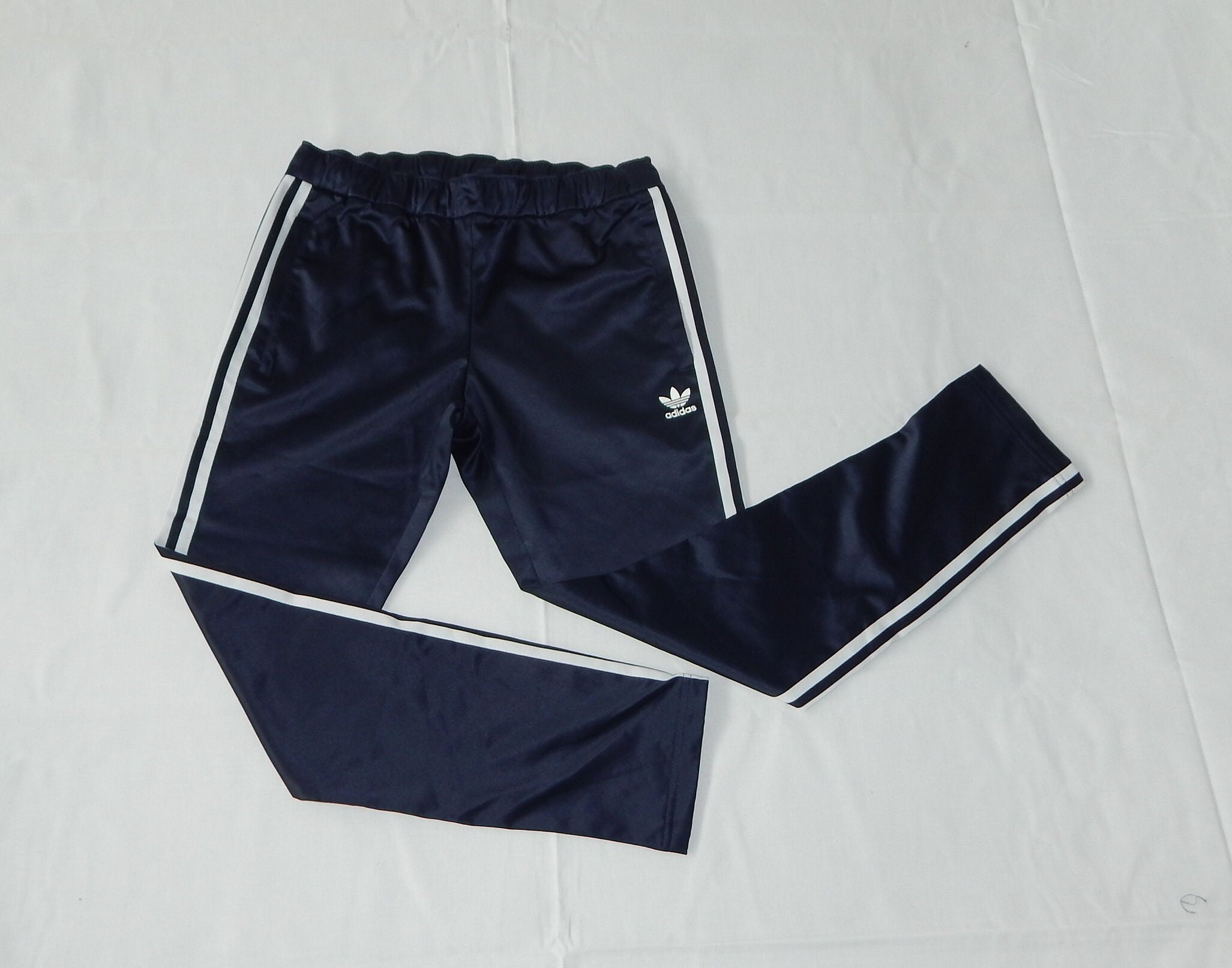 ADIDAS Vintage 90s/2000s Excellent Adults' Training Sport Shiny