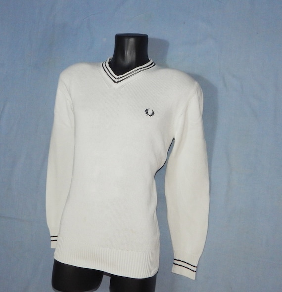 Fred Perry Vintage Men's Retro Style V-Neck Cotton Kn… - Gem