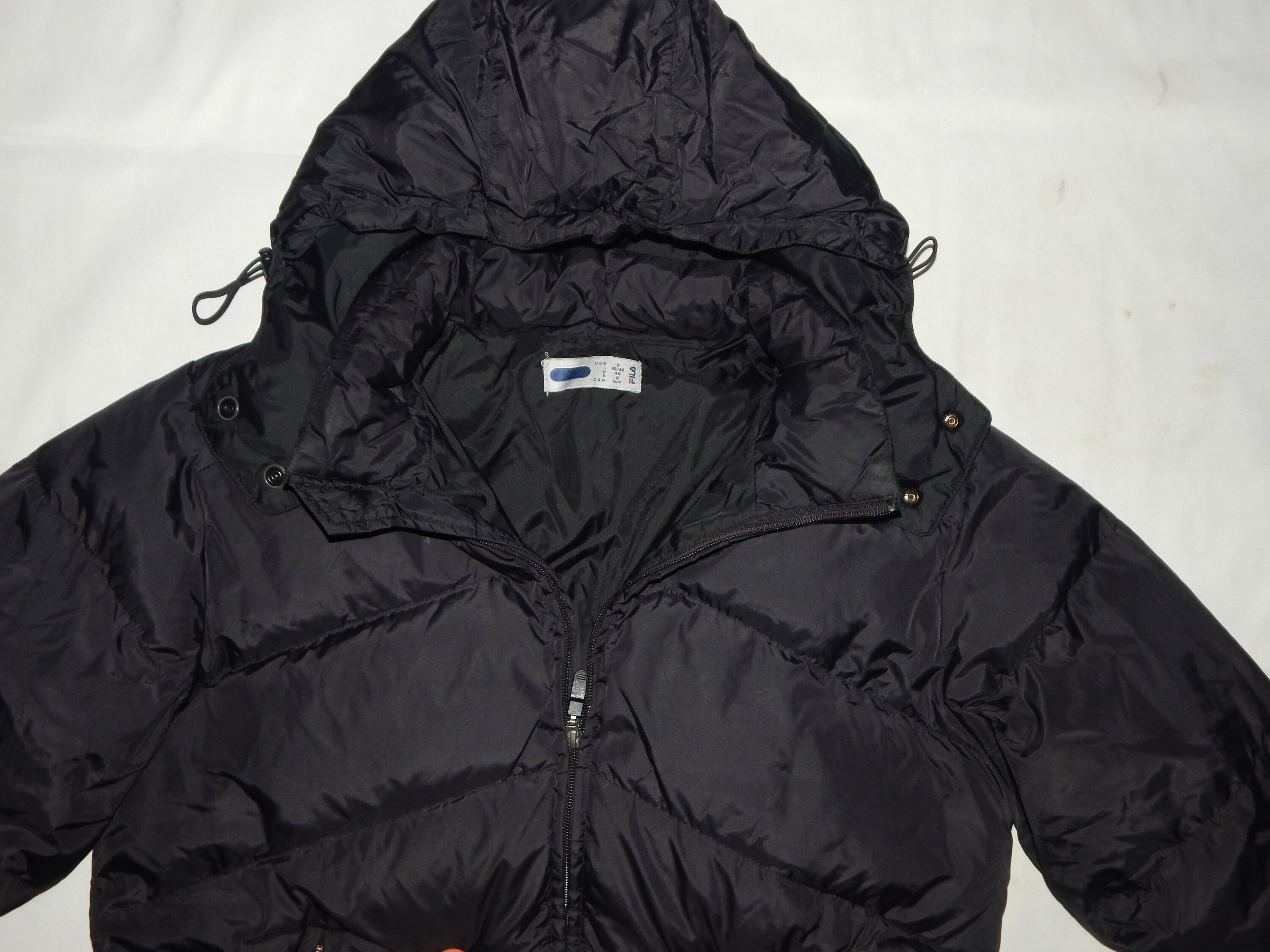 FILA Vintage 90s / 2000s Men's Excellent Down Duck Short Feather