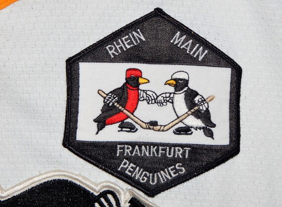 Fanion Vintage Frankfurt Am Main – Années 1970 – Bon état – Maison Non-fumeur